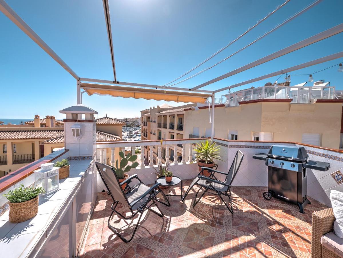 Fantastic Penthouse With Roof Terrace In The Heart Of Appartement *